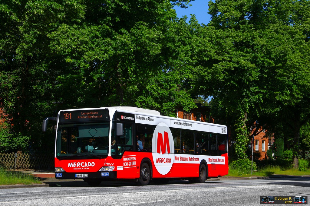 Ein Bild, das Text, Baum, drau�en, Stra�e enth�lt.

Automatisch generierte Beschreibung