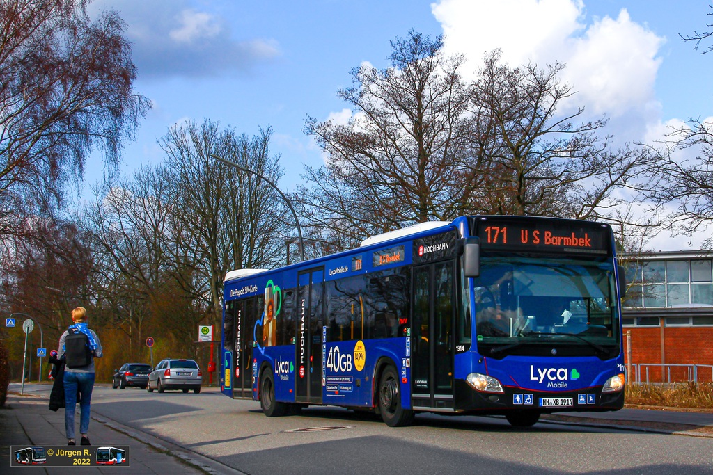 Ein Bild, das Text, Baum, drau�en, Bus enth�lt.

Automatisch generierte Beschreibung