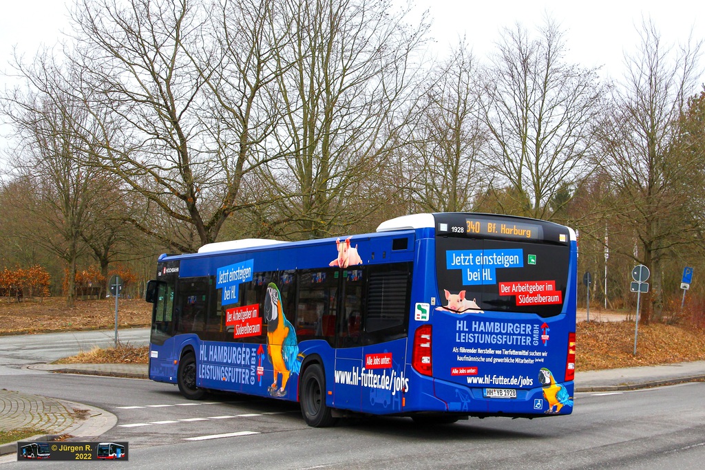 Ein Bild, das Text, Baum, drau�en, Bus enth�lt.

Automatisch generierte Beschreibung