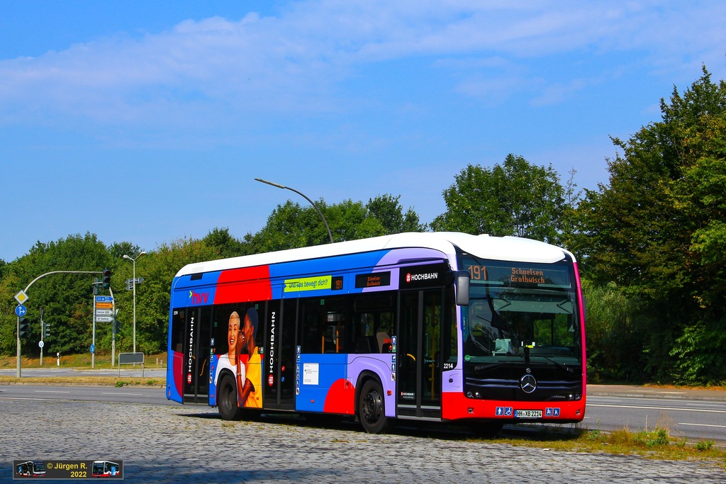 Ein Bild, das Bus, Baum, drau�en, Himmel enth�lt.

Automatisch generierte Beschreibung
