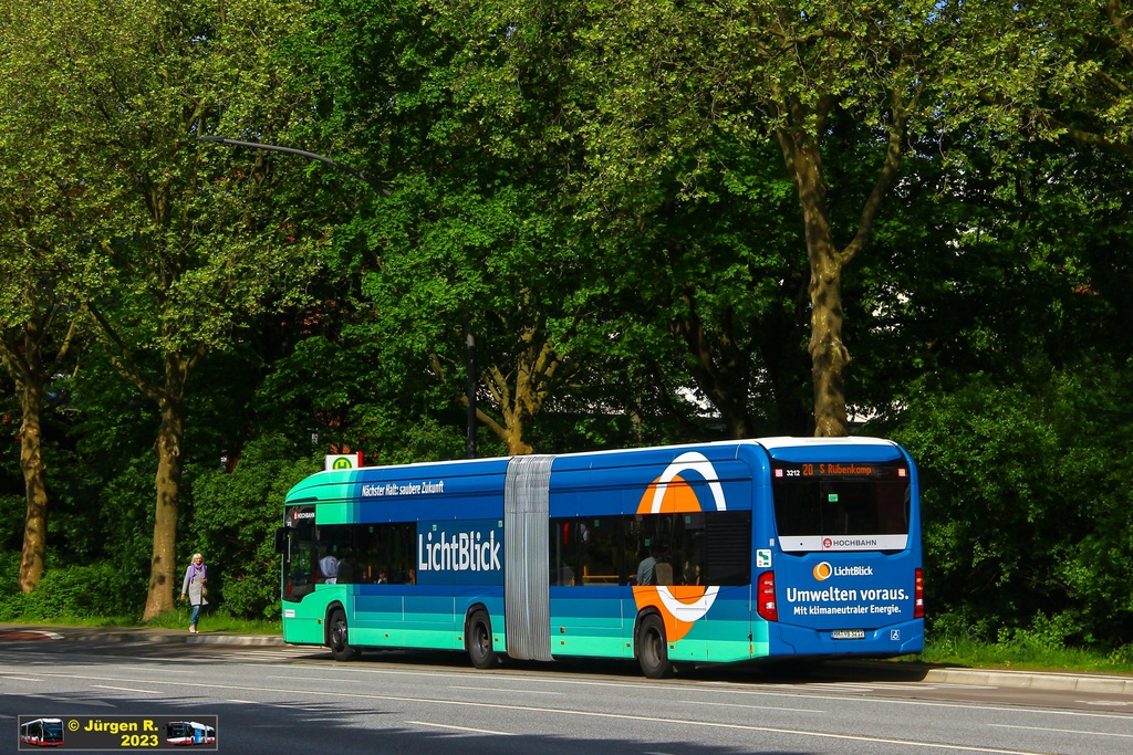 Ein Bild, das Baum, drau�en, Fahrzeug, Transport enth�lt.

Automatisch generierte Beschreibung