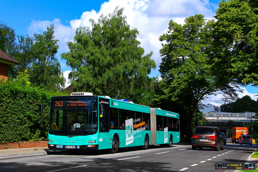 Ein Bild, das Text, Baum, drau�en, Bus enth�lt.

Automatisch generierte Beschreibung