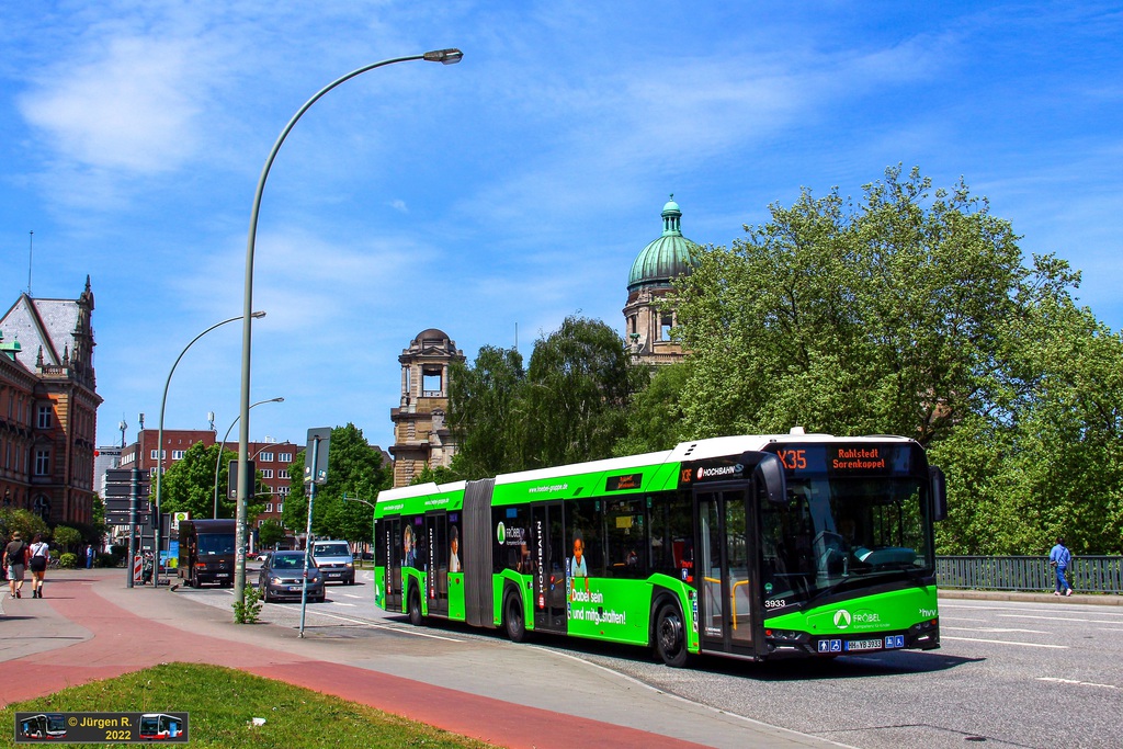 Ein Bild, das Text, drau�en, Bus, Himmel enth�lt.

Automatisch generierte Beschreibung