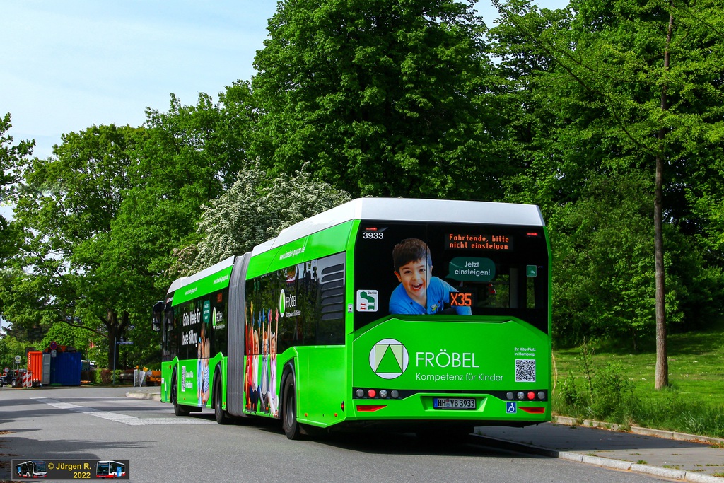 Ein Bild, das Text, Baum, drau�en, Bus enth�lt.

Automatisch generierte Beschreibung