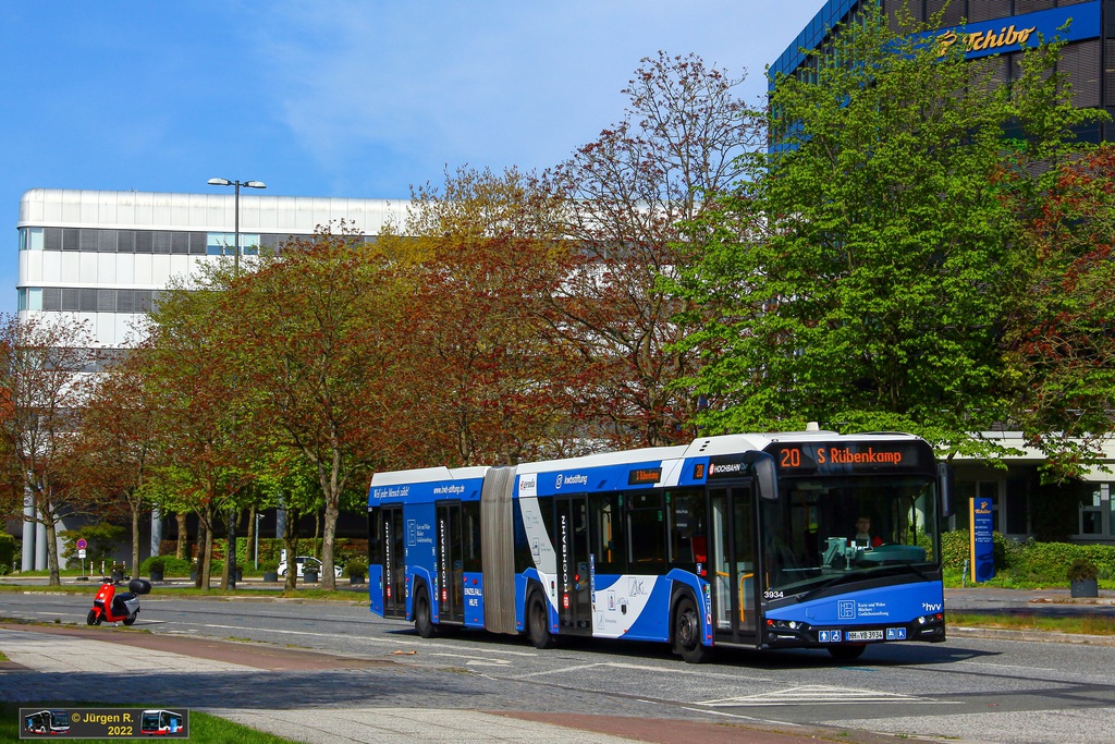 Ein Bild, das Text, drau�en, Baum, Bus enth�lt.

Automatisch generierte Beschreibung