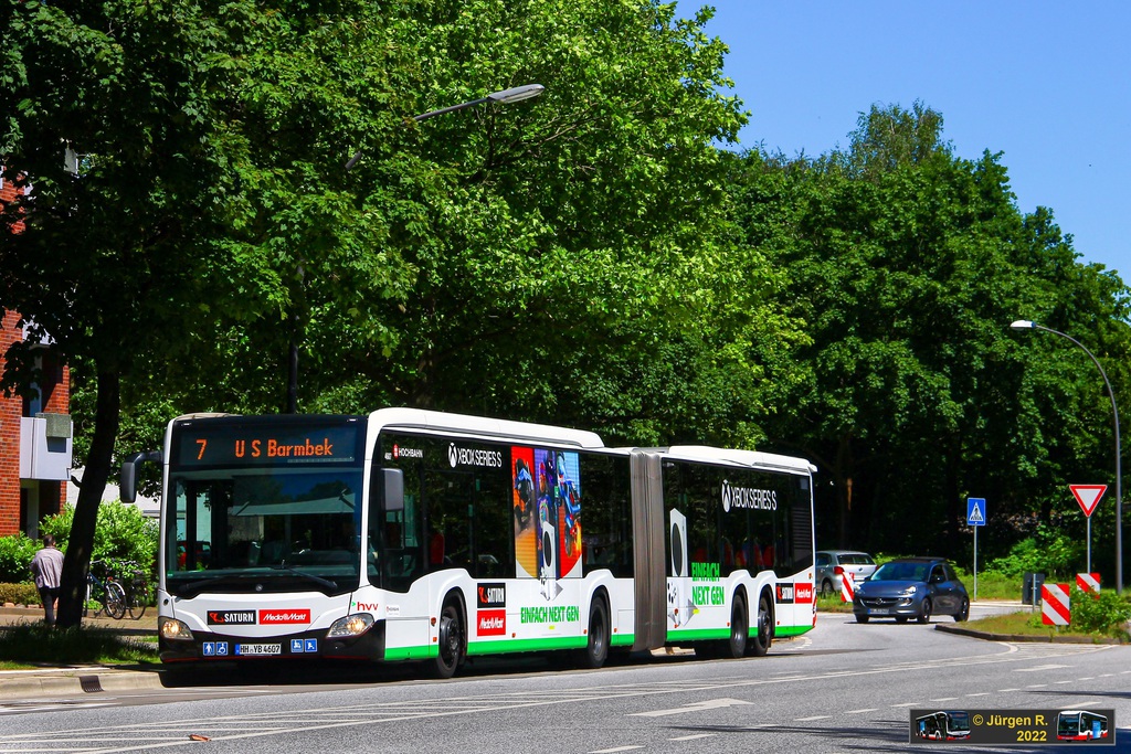 Ein Bild, das Text, Baum, drau�en, Stra�e enth�lt.

Automatisch generierte Beschreibung