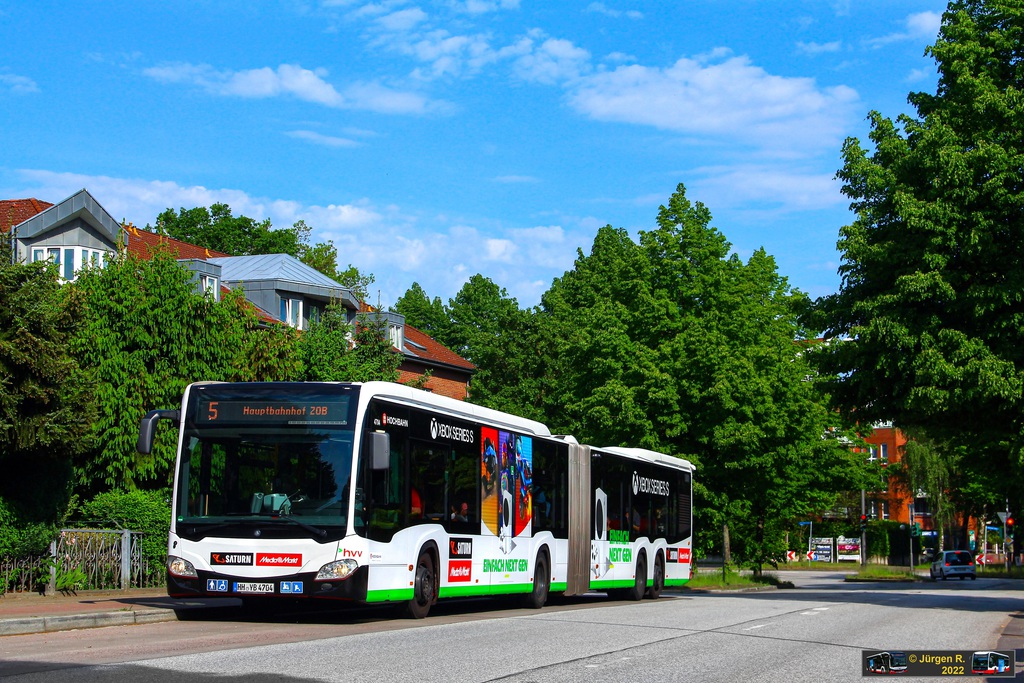 Ein Bild, das Text, Baum, drau�en, Stra�e enth�lt.

Automatisch generierte Beschreibung