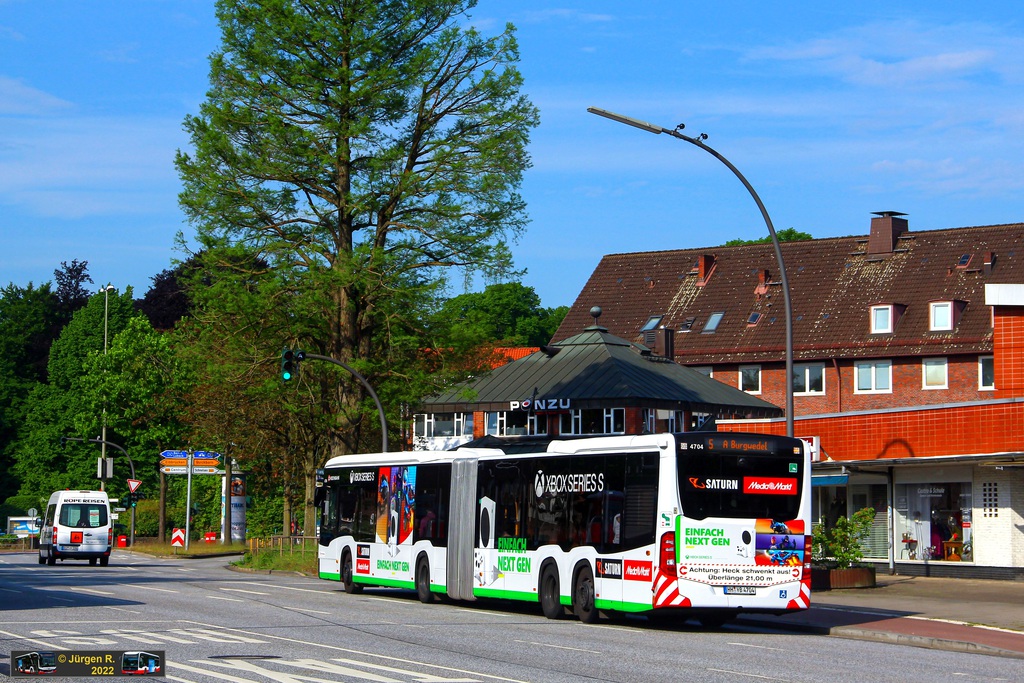 Ein Bild, das Text, Baum, drau�en, Stra�e enth�lt.

Automatisch generierte Beschreibung