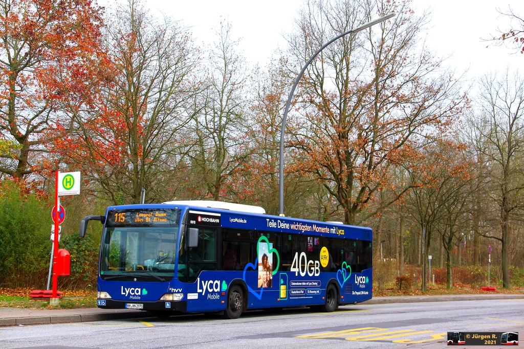 Ein Bild, das Text, Baum, drau�en, Bus enth�lt.

Automatisch generierte Beschreibung