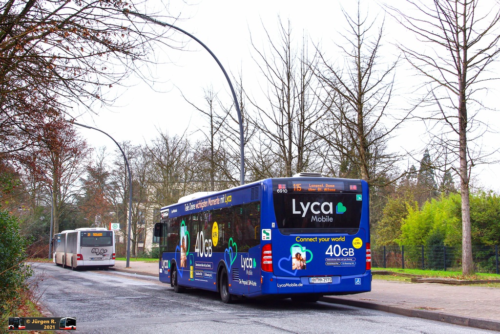 Ein Bild, das Text, Baum, drau�en, Bus enth�lt.

Automatisch generierte Beschreibung