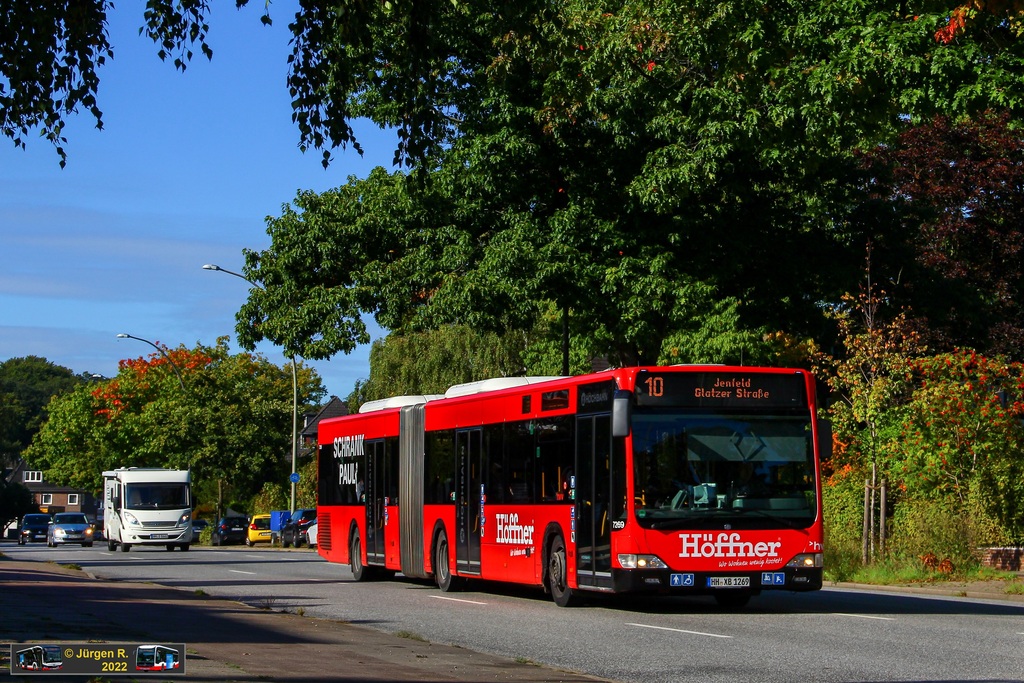 Ein Bild, das Text, Baum, drau�en, Stra�e enth�lt.

Automatisch generierte Beschreibung