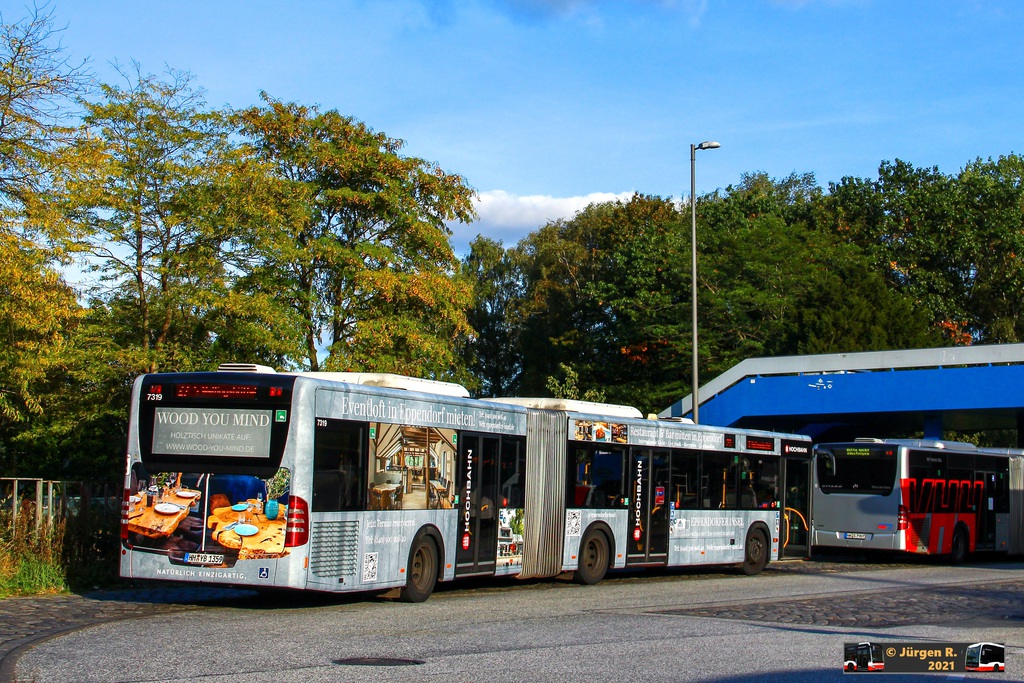 Ein Bild, das Text, Baum, drau�en, Stra�e enth�lt.

Automatisch generierte Beschreibung