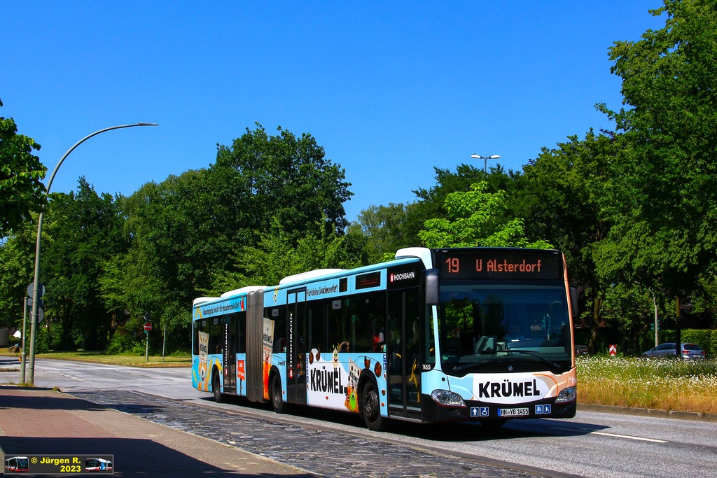 Ein Bild, das drau�en, Baum, Fahrzeug, Landfahrzeug enth�lt.

Automatisch generierte Beschreibung