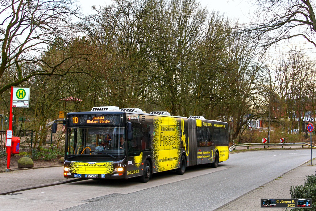 Ein Bild, das Text, Baum, drau�en, Bus enth�lt.

Automatisch generierte Beschreibung