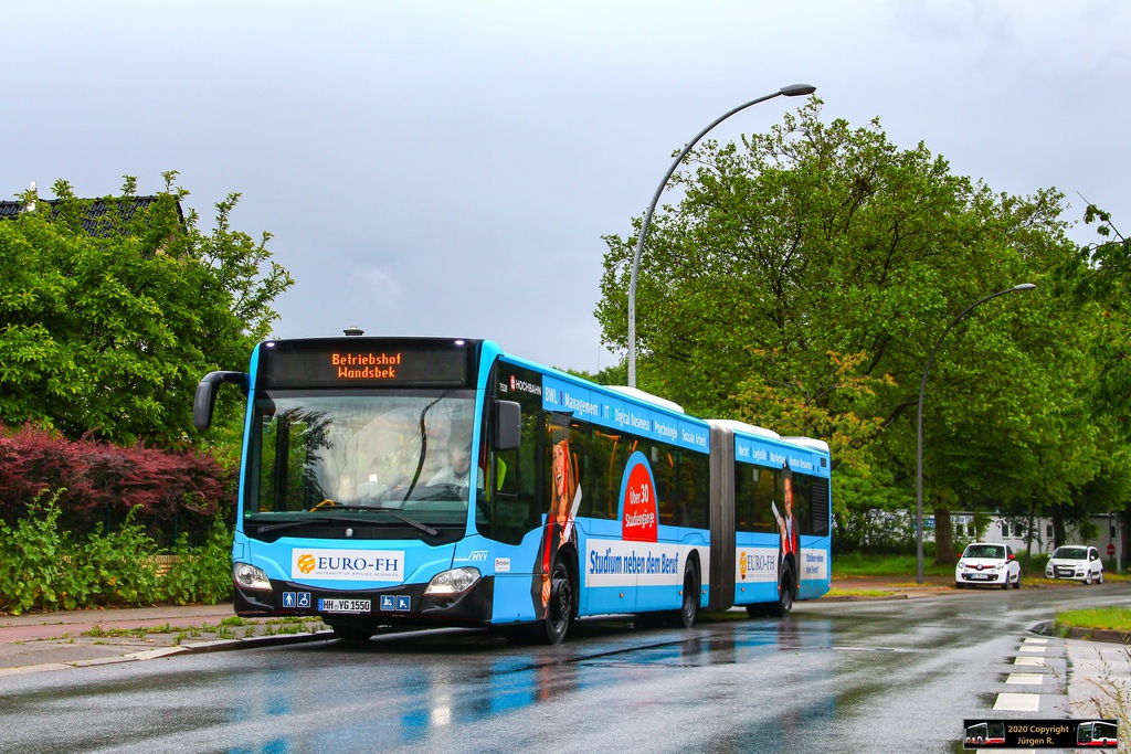 Ein Bild, das Text, Baum, drau�en, Stra�e enth�lt.

Automatisch generierte Beschreibung