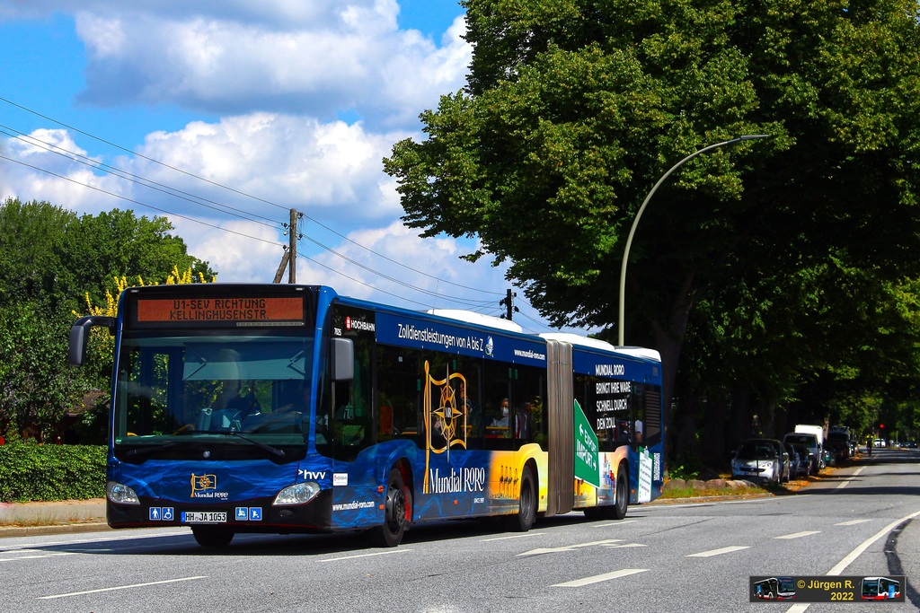 Ein Bild, das Text, Baum, drau�en, Stra�e enth�lt.

Automatisch generierte Beschreibung