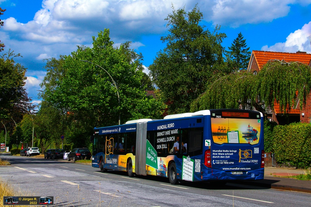 Ein Bild, das Text, Baum, drau�en, Stra�e enth�lt.

Automatisch generierte Beschreibung