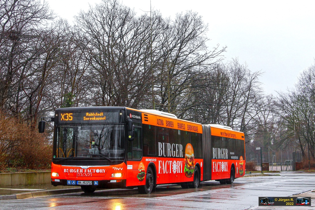 Ein Bild, das Text, Baum, drauen, Bus enthlt.

Automatisch generierte Beschreibung